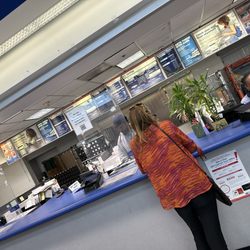 US Post Office - Slooooooooooow service today... been in line with 12 behind behind me for 15mins