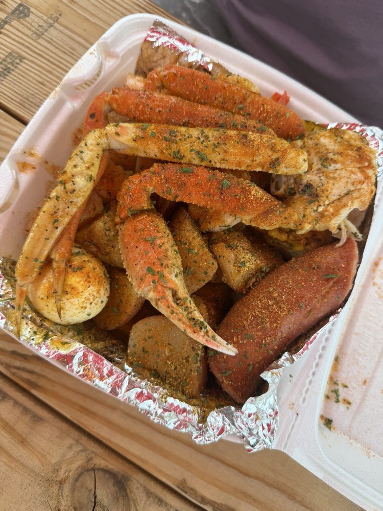 The Smoking Crab Logo