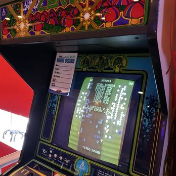 Silverball Retro Arcade - Delray Beach - Centipede! - Arcades Near Me - Delray Beach, Florida Silverball Retro Arcade - Delray Beach - Centipede! - Arcades Near Me - Delray Beach, Florida