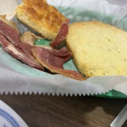 Hillbilly Hideaway Restaurant - Country ham, flat biscuit, cornbread