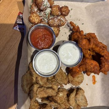 Twin Peaks - New American Near Me - Louisville, Kentucky Twin Peaks - New American Near Me - Louisville, Kentucky