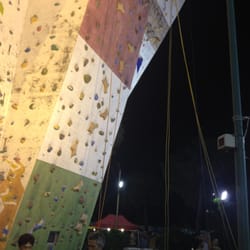 Taverna Bukowski - La parete da arrampicata