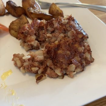 Beach Diner - Corned beef hash. - Diners Near Me - Fernandina Beach, Florida Beach Diner - Corned beef hash. - Diners Near Me - Fernandina Beach, Florida