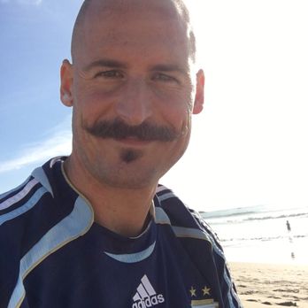 Takahashi Chiropractic - I play soccer and drive a lot. The weekly adjustments make a difference! I feel much better when I get them regularly. - Chiropractors Near Me - Culver City, California