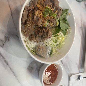 Pho & Baguette - V3. Lemongrass Beef Vermicellis / Bun bo nuong xa - Vietnamese Near Me - Milltown, New Jersey Pho & Baguette - V3. Lemongrass Beef Vermicellis / Bun bo nuong xa - Vietnamese Near Me - Milltown, New Jersey