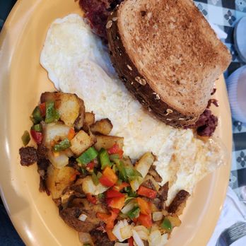 Pauline's - Eggs with corned beef hash - Diners Near Me - Chicago, Illinois