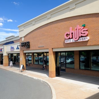 Simsbury Commons - Chili's - Shopping Centers Near Me - Simsbury, Connecticut