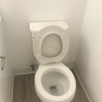 LZ Cleaning - Toilet After - Home Cleaning Near Me LZ Cleaning - Toilet After - Home Cleaning Near Me