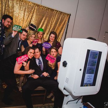 Luniks Entertainment - Steve Koo Photography https://stevekoophotography.com/ - DJs Near Me - Chicago, Illinois