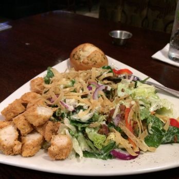 Houlihan's - Bars Near Me - Ramsey, New Jersey