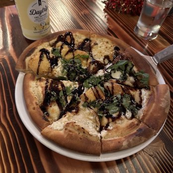Hop & Vine - Black truffle & honey pizza - Wine Bars Near Me - San Jose, California Hop & Vine - Black truffle & honey pizza - Wine Bars Near Me - San Jose, California