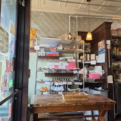 Pastry/ baked good display