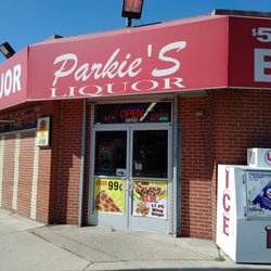 Parkie's Party Shoppe - Entrance on Mack Avenue