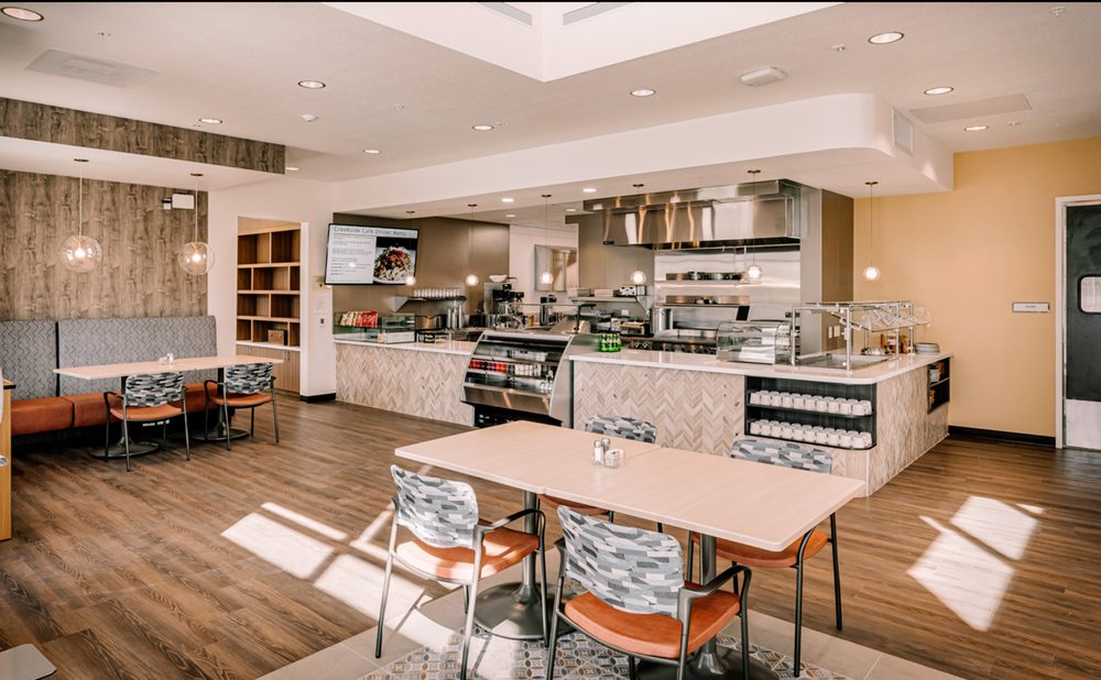 PARADISE VALLEY ESTATES Updated October 2024 10 Photos 2600