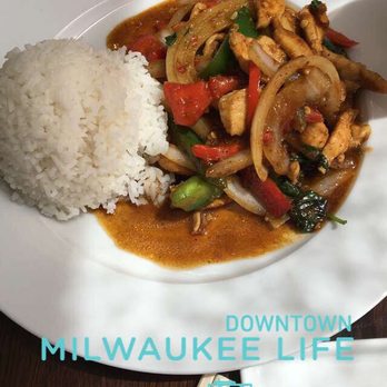 Thainamite Brady - Sushi Bars Near Me - Milwaukee, Wisconsin