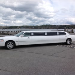 Country Coach Charter - 8 passenger limousine.
