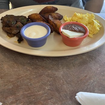 Sueño Latino Restaurant - Desayuno - Honduran Near Me - Saint Louis, Missouri Sueño Latino Restaurant - Desayuno - Honduran Near Me - Saint Louis, Missouri