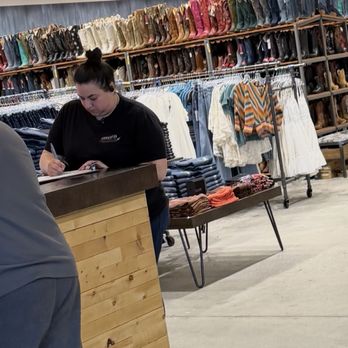 Boot Barn - Micromanager!!! I spent 40 minutes in there she spent the WHOLE time talking into her radio! - Shoe Stores Near Me - San Dimas, California