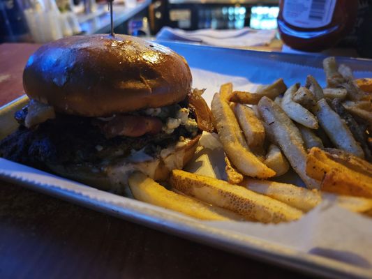 John King Grill & Dueling Piano Bar by null