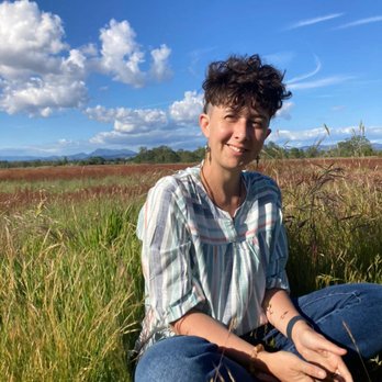 Tensegrity Coaching - Hello, my name's Yuli. I'm a somatic coach that is fully committed to the embodiment journey - both yours and mine. - Life Coach Near Me Tensegrity Coaching - Hello, my name's Yuli. I'm a somatic coach that is fully committed to the embodiment journey - both yours and mine. - Life Coach Near Me