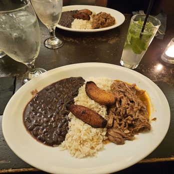 Havana Grill - Roja vieja - Cuban Near Me - Chicago, Illinois