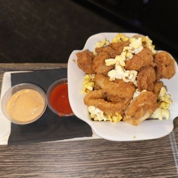 CMX CineBistro - Popcorn Trio - Cinema Near Me - McLean, Virginia CMX CineBistro - Popcorn Trio - Cinema Near Me - McLean, Virginia