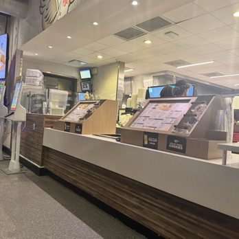 PDQ Chicken - Chicken Shop Near Me - Dania Beach, Florida PDQ Chicken - Chicken Shop Near Me - Dania Beach, Florida