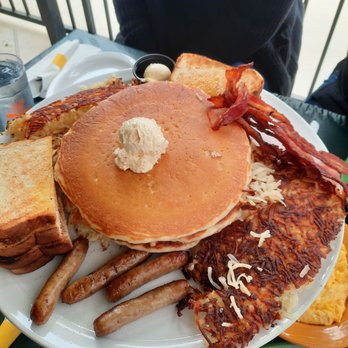 Kickback Jack's - Family platter - American Near Me - Rancho Cucamonga, California