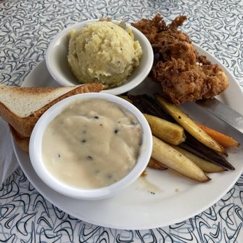 Hangar 6 Air Cafe - Chicken fried chicken, cream gravy, carrots, garlic smashed potatoes. - American Near Me - Uvalde, Texas Hangar 6 Air Cafe - Chicken fried chicken, cream gravy, carrots, garlic smashed potatoes. - American Near Me - Uvalde, Texas