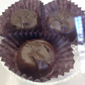 See's Candies - Chocolatiers & Shops Near Me - Manhattan Beach, California See's Candies - Chocolatiers & Shops Near Me - Manhattan Beach, California
