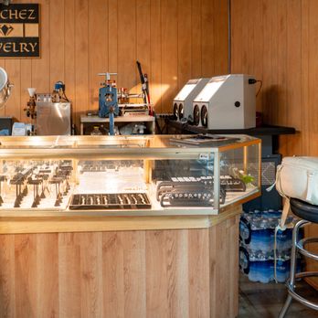 Sanchez Jewelry - Inside - Watch Repair Near Me - Minneapolis, Minnesota Sanchez Jewelry - Inside - Watch Repair Near Me - Minneapolis, Minnesota