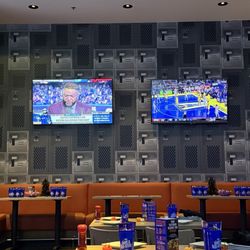 Dave & Buster's Woburn - Dining area