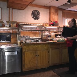 Phil's Chicken House - Salad bar and buffet station