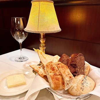 The Capital Grille - Complimentary bread basket (warm and fresh) - Steakhouses Near Me - Troy, Michigan
