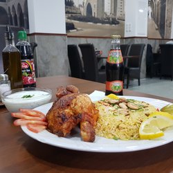 AKKO - Unser heutiges Spezial Gericht - Biryani-Reis mit köstlichem Hähnchen! Kommt vorbei und probiert vielfältigen Gerichte.