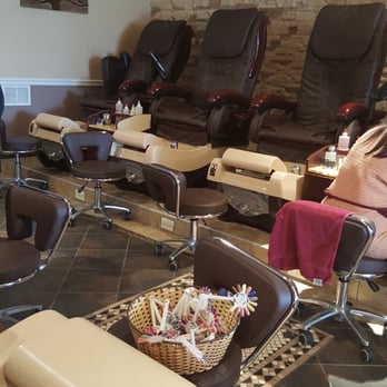 Zeda Nails & Spa - Nail Salons Near Me - Bolingbrook, Illinois