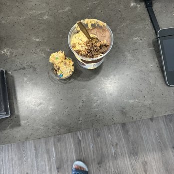 Golden Spoon - Yougurt - Ice Cream & Frozen Yogurt Near Me - Corona Del Mar, California
