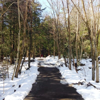 Fugaku Wind Cave by null