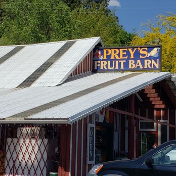 Prey's Fruit Barn - Open all year round - Fruits & Veggies Near Me - Leavenworth, Washington