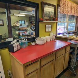 The Ripe Tomato Deli