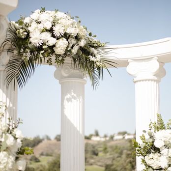 Memo's Gift Shop - Ceremony arrangements - Florists Near Me - La Habra, California Memo's Gift Shop - Ceremony arrangements - Florists Near Me - La Habra, California