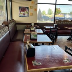 Taqueria El Taco Loco - Seating