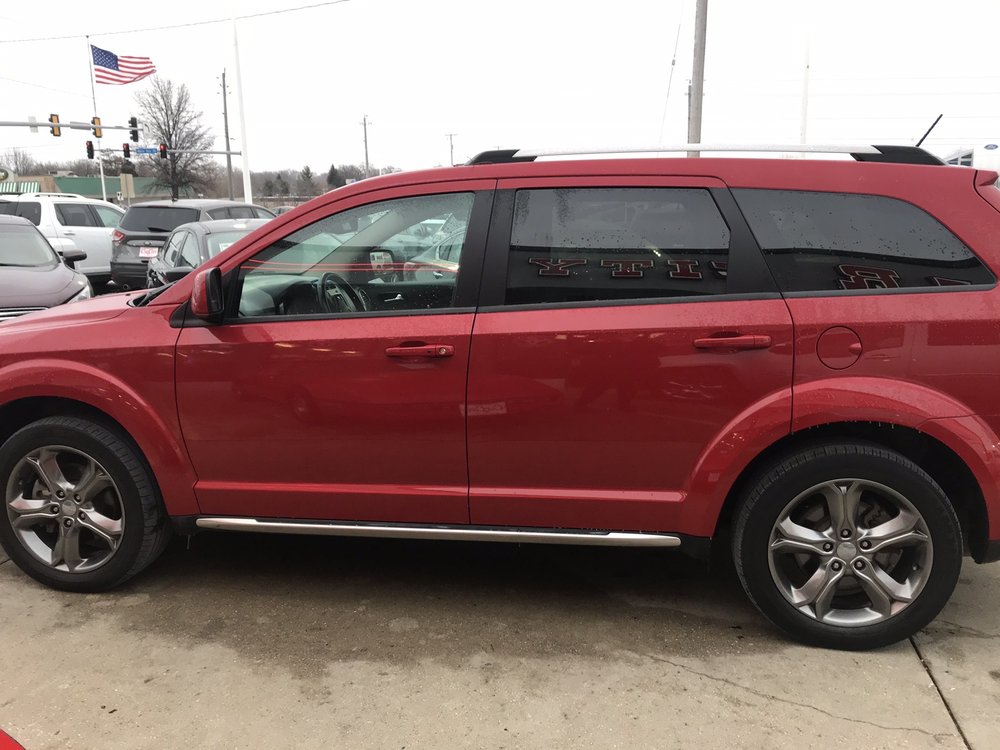 CAR CITY Updated September 2024 4550 Merle Hay Rd, Des Moines, Iowa