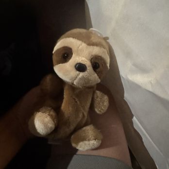 Scribbler Cards Wardour Street - Plushie sloth - Cards & Stationery Near Me - London, XGL Scribbler Cards Wardour Street - Plushie sloth - Cards & Stationery Near Me - London, XGL