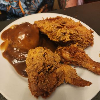 Myrtie Mae's - American Near Me - Eureka Springs, Arkansas