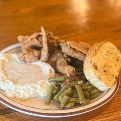Caddyshack Sports Bar & Grill - Fried chicken