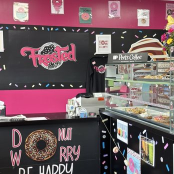 Frosted Donuts - Interior - Donuts Near Me - Tinley Park, Illinois