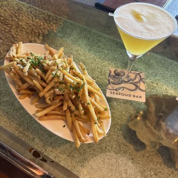 Seafood Bar at The Breakers - Truffle fries and pineapple infused martini - Seafood Near Me - Palm Beach, Florida Seafood Bar at The Breakers - Truffle fries and pineapple infused martini - Seafood Near Me - Palm Beach, Florida