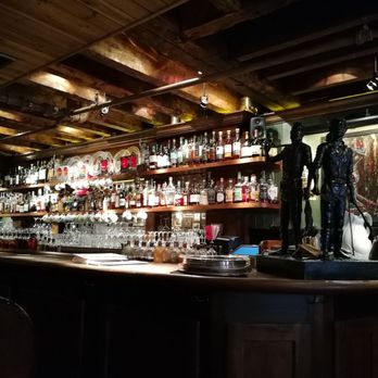The Dead Rabbit - The parlor room bar - Cocktail Bars Near Me - New York, New York