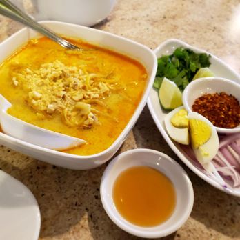 Pa Lian - B05- Ohn-No-Kauk-Swe  Thicker creamier broth (coconut milk) but delicious! Add the fish sauce and chili! - Burmese Near Me - Wheaton, Illinois